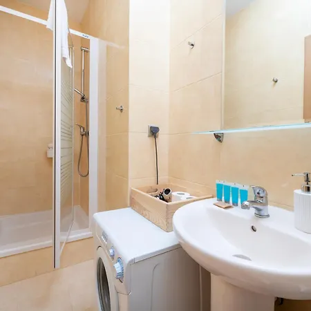 Centre Comfort Apartment *